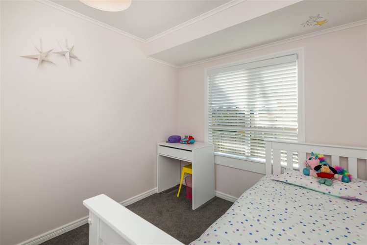 13 Coronation Street Belmont_24