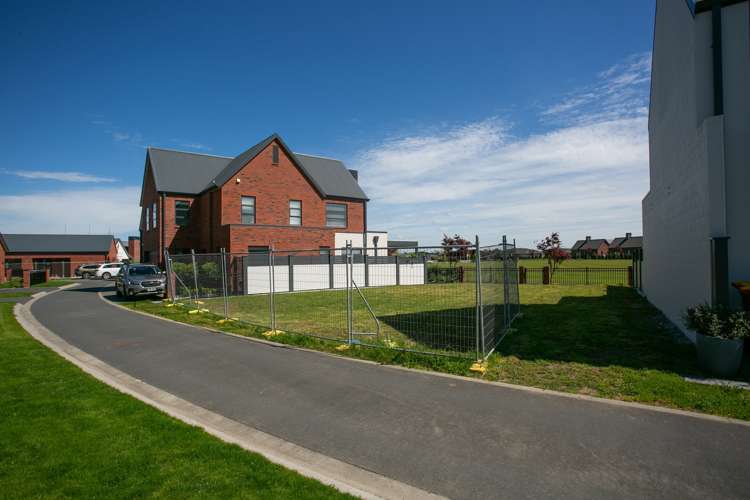 9 Garland Lane Leamington_13