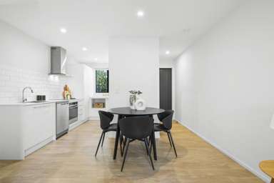 8/255 Kilmore Street_2