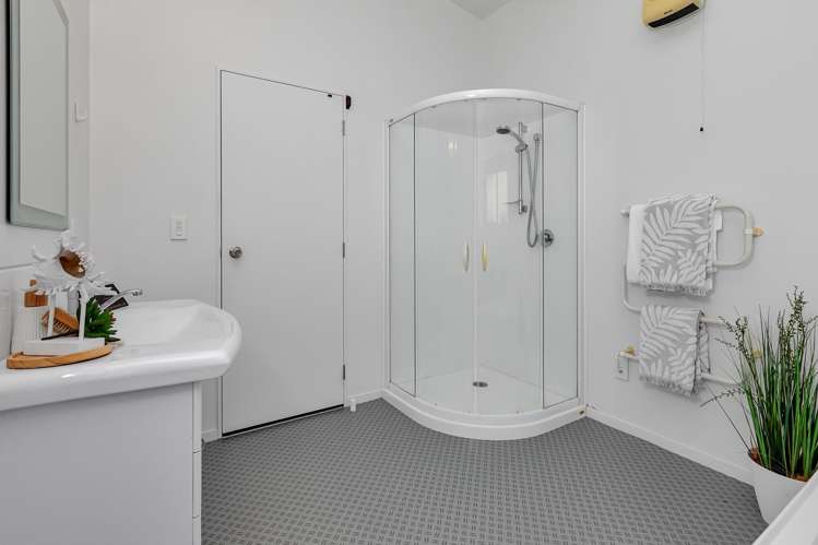 152d One Tree Point Road One Tree Point_13