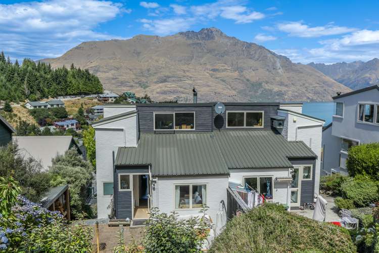 13b Dart Place Fernhill/Sunshine Bay_18