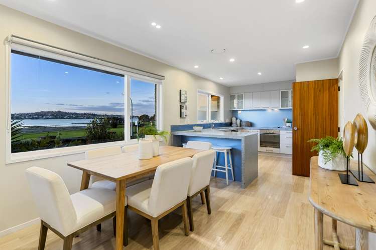 77 Kiwi Esplanade Mangere Bridge_7