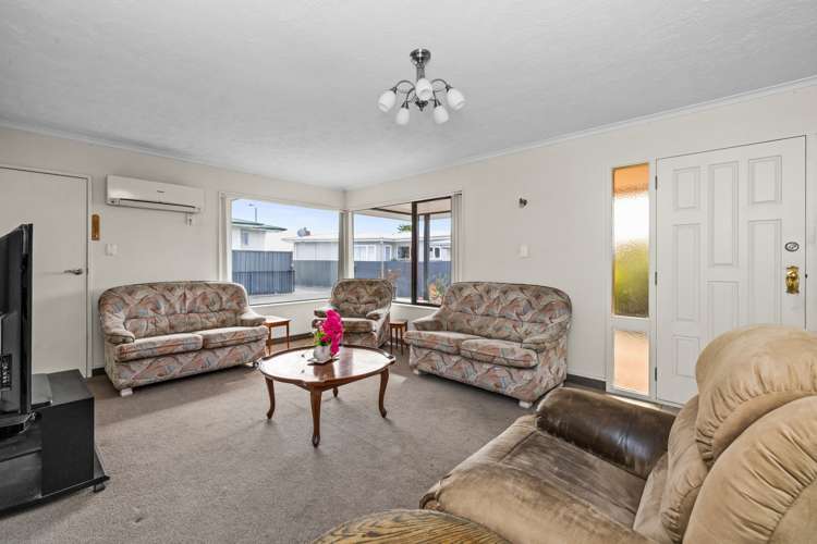 54a Menin Road Onekawa_2