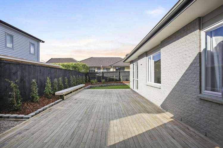 108 Simpson Road Henderson Heights_26