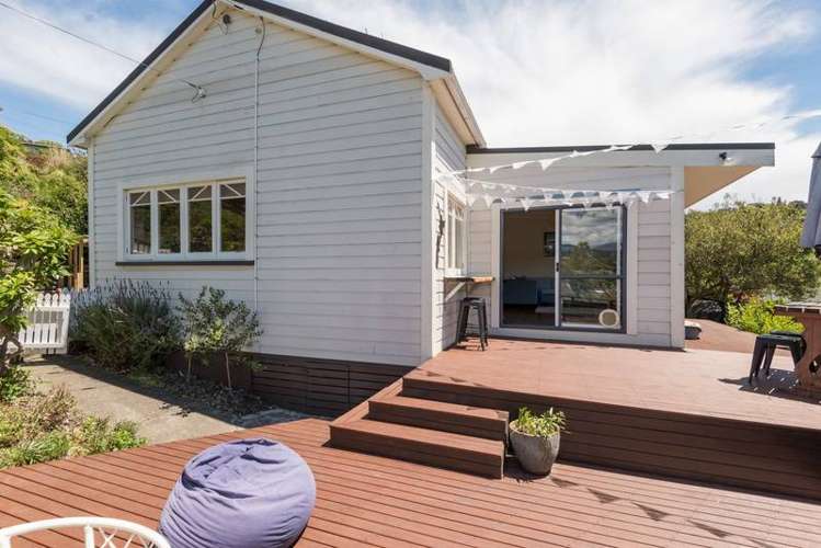 62 Montreal Road Toi Toi_4