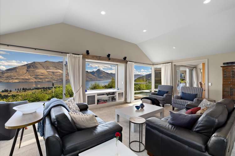 5 Vancouver Drive Queenstown_8