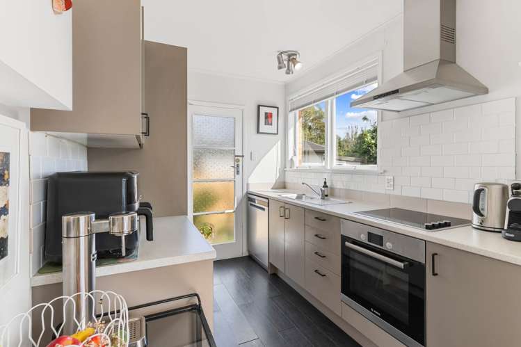 4/11 Preston Avenue_5