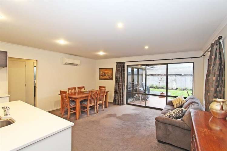 15 Daelyn Drive Richmond_4