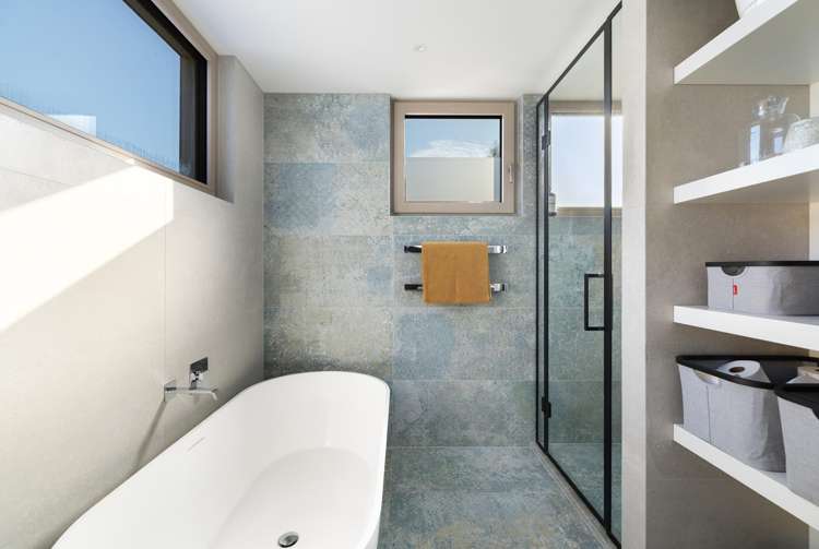 52 Suburb Street Queenstown Hill_7