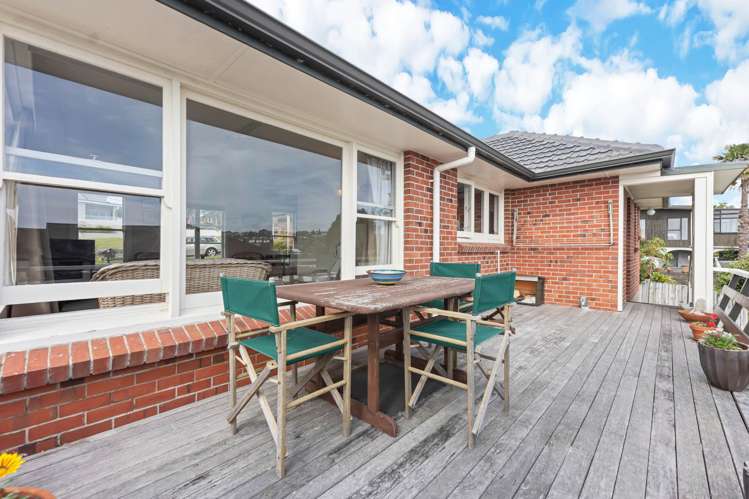 1/3 Newhaven Terrace Mairangi Bay_11