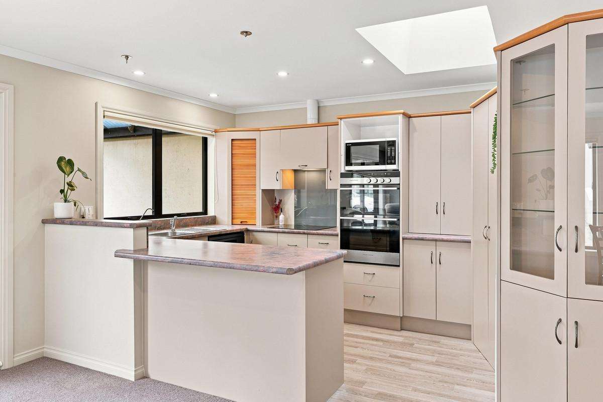 B/202 South Road_3