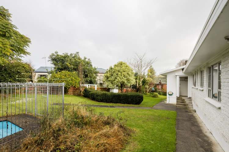 4 Byron Street Leamington_21