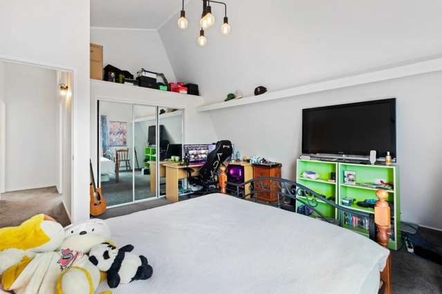 2/8 Wood Street Papakura_4