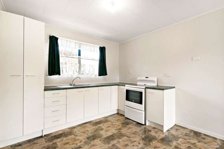 62 Leybourne Circle Glen Innes_12