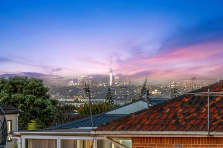 4265 Great North Road Glendene_7