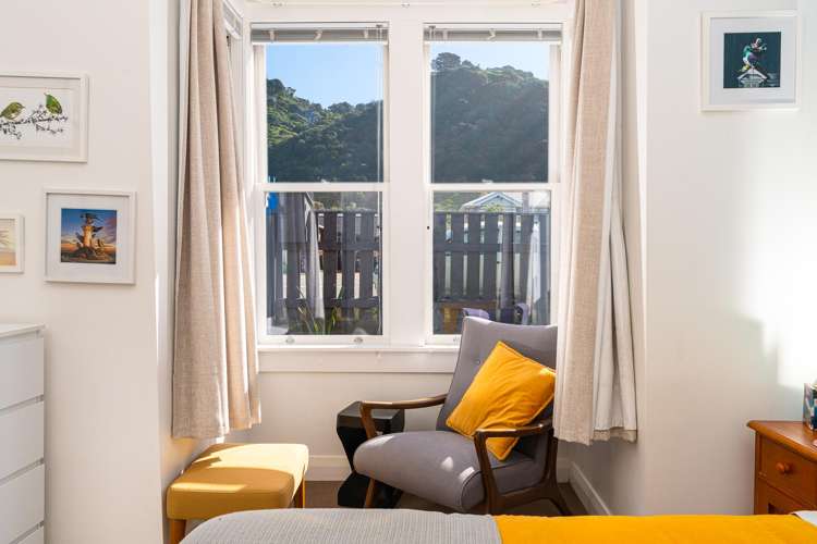 187 Queens Drive Lyall Bay_10