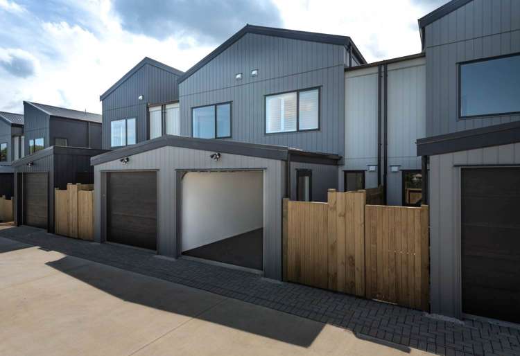 9/5 Hemopo Street Pukekohe_7