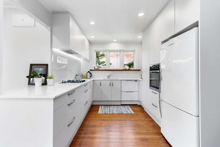 116 Rosier Road Glen Eden_12