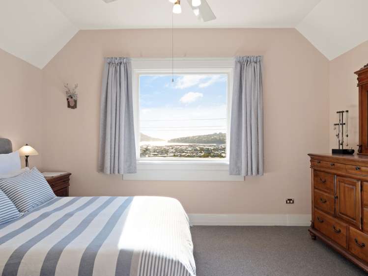 70 Easther Crescent Kew_12