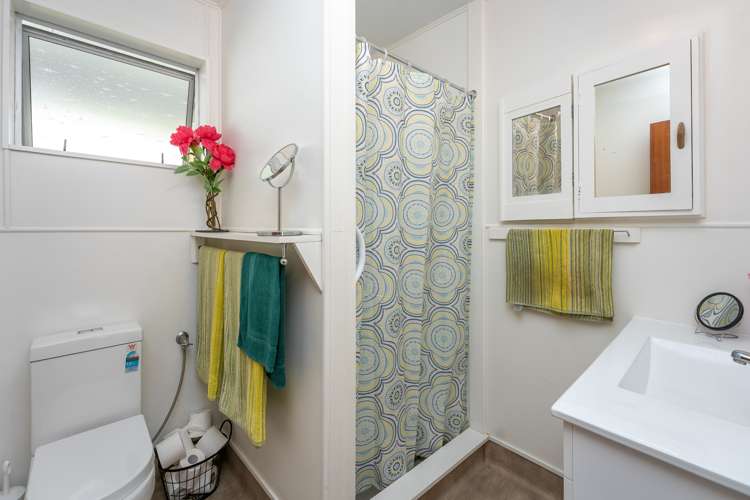 81 Tasman Road Otaki Beach_9