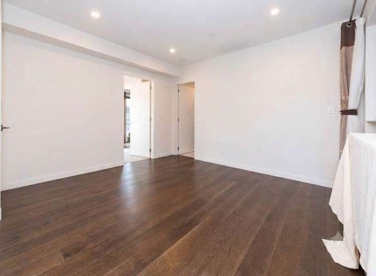 56 Taikura Avenue Red Beach_24