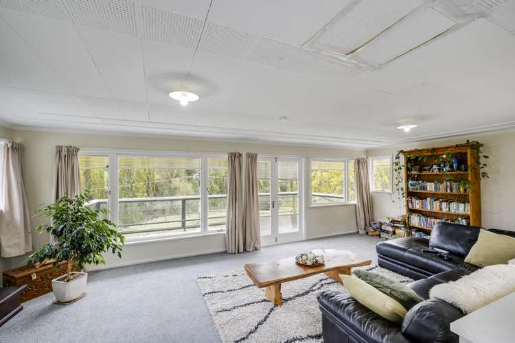 1199 Middle Road Poukawa_15