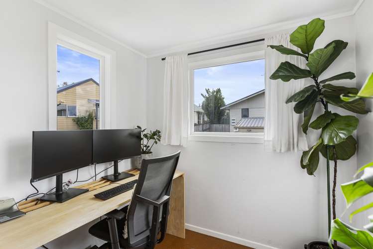 6 Japonica Drive Beach Haven_11