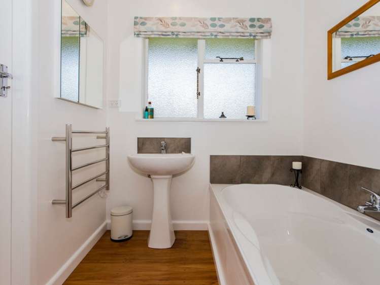 202 Stockgrove Road Amberley_13