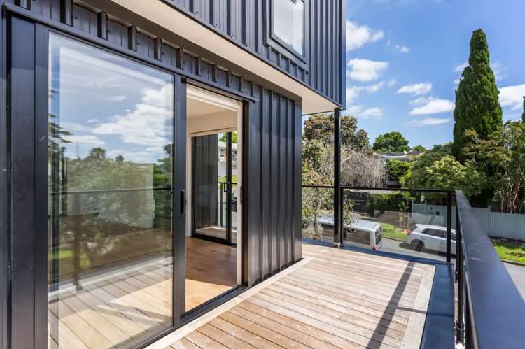 2/10 Ashwell Street Saint Heliers_12