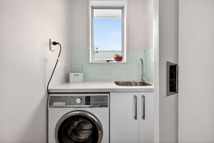 15A Pencarrow Crescent Wainuiomata_7