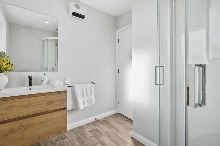 1 Severn Street Mosgiel_13