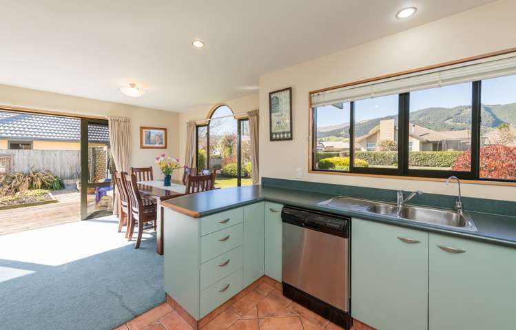 29 Saint James Avenue Richmond_17