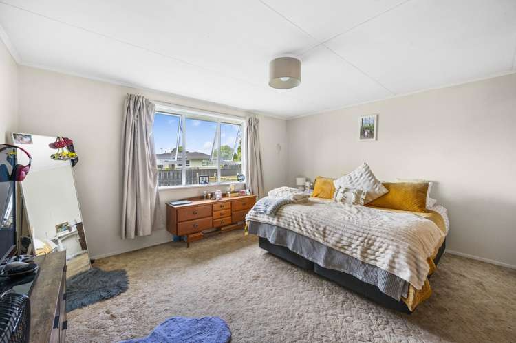 14 Read Crescent Clive_6