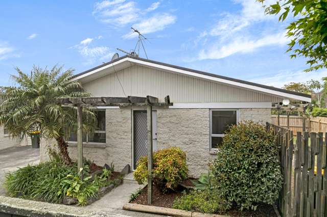 Charming Newly Renovated Home in Sunnyhills