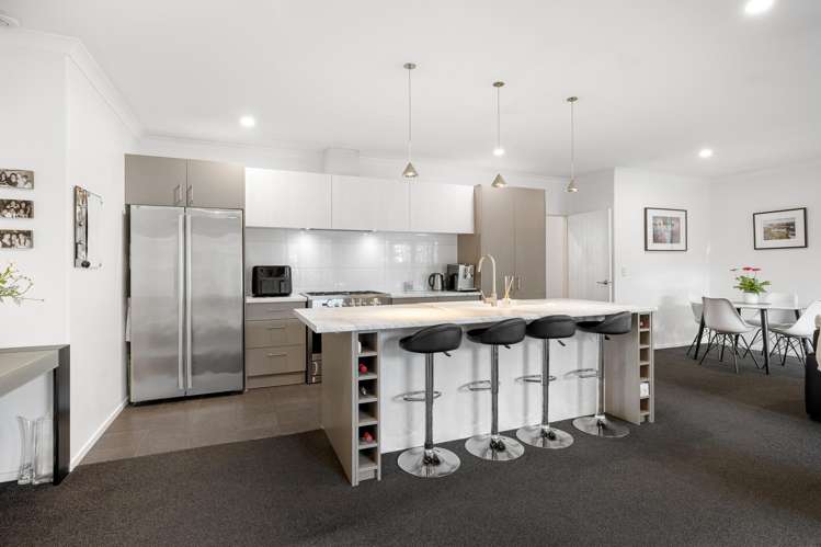 56 Broomfield Terrace Burwood_7