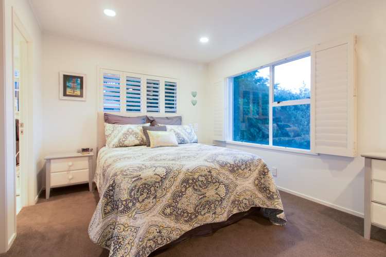 48a Marine Parade Mellons Bay_11