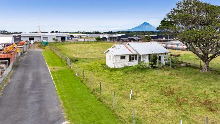 122 B and C Connett Road Bell Block_7