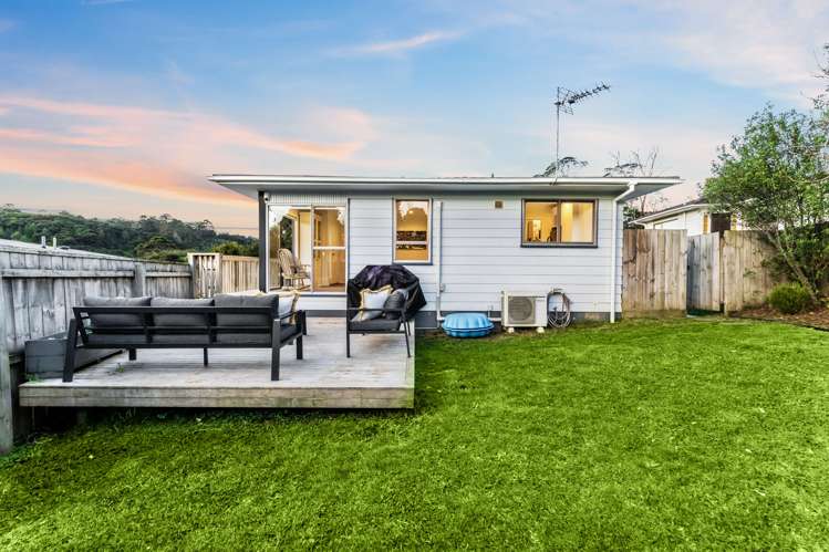 1/26 Glastron Place Bayview_17