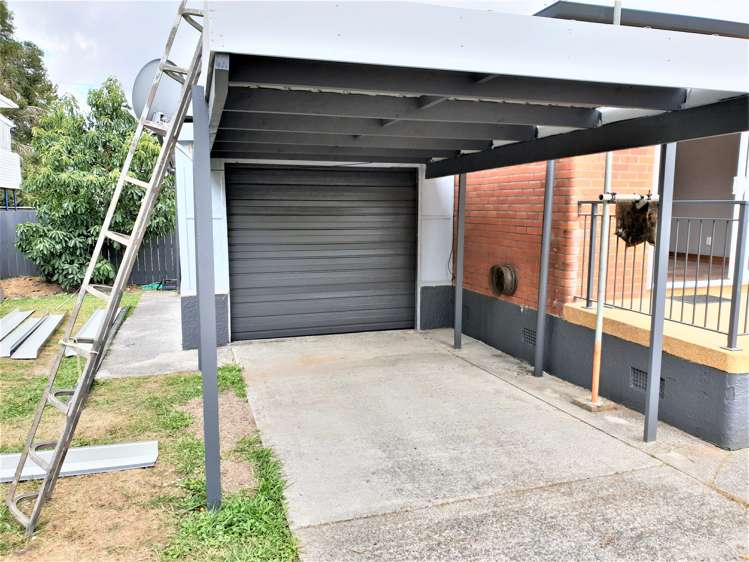 2/56 Royal View Road Te Atatu South_17