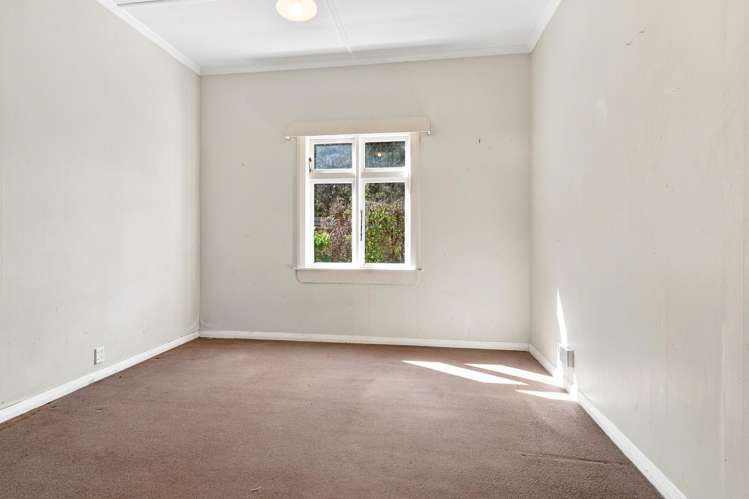 11 Coburn Avenue North East Valley_15