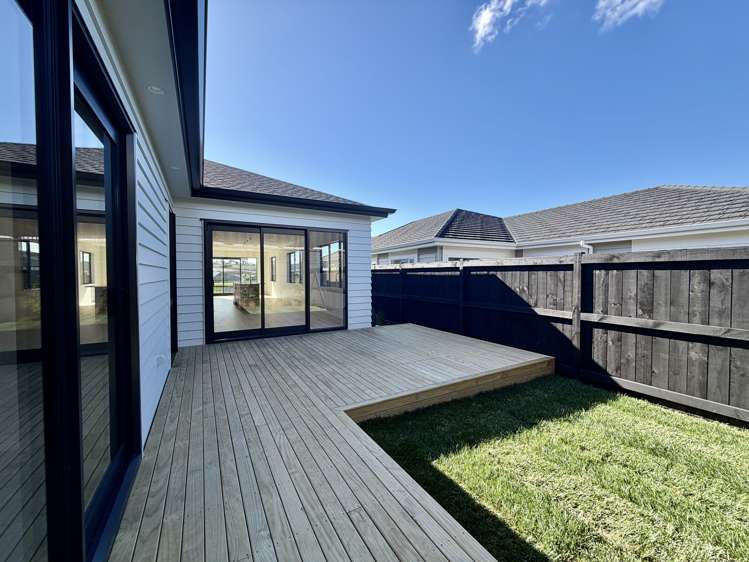 23 Tukutata Crescent Milldale_20