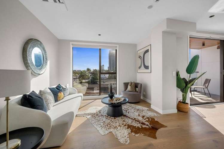 10/12 Burns Avenue_0