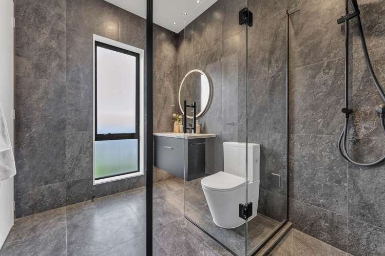 51 Tipu Crescent Milldale_12