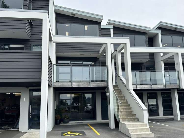 Unit 2, 144 Third Avenue Tauranga_2