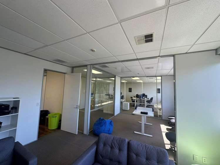 277 Te Irirangi Drive Flat Bush_1