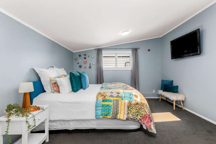 15 Dunsandel Grove Silverstream_12