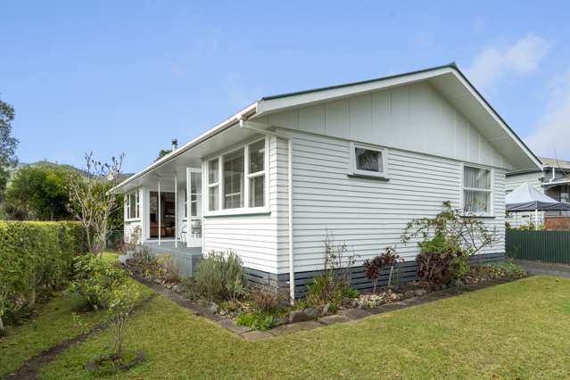 51 Thames Road Paeroa_1