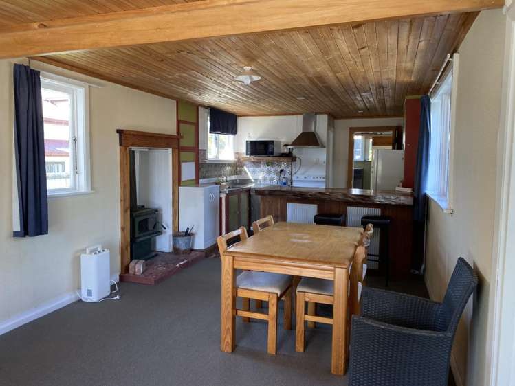 A/4 Kutai Street 11211_2