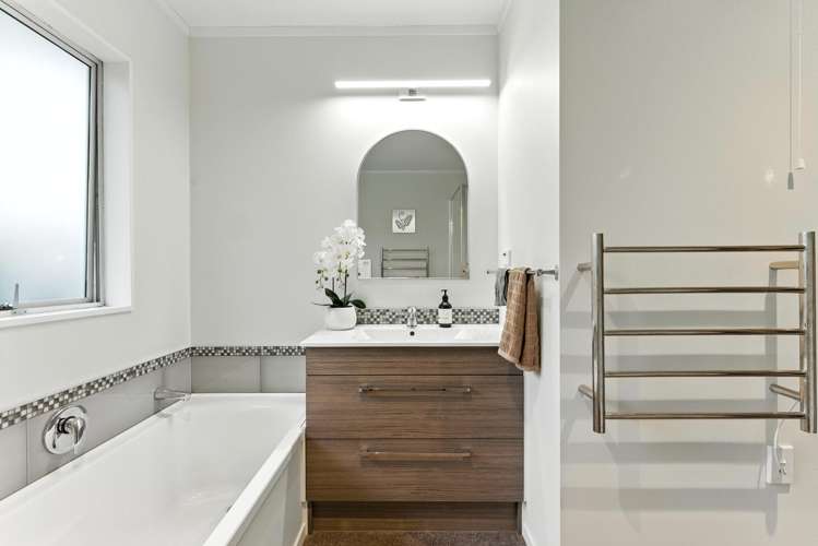 32 Tararua Street Pahiatua_16