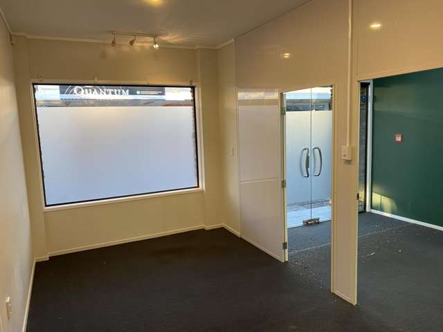 2/56 Town Centre Turangi_4